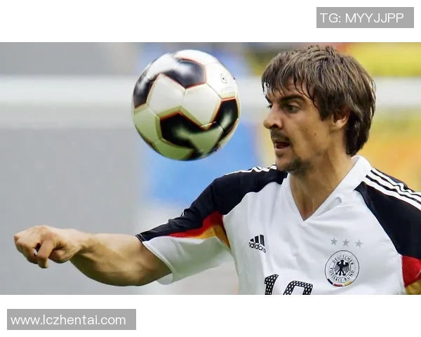 当今足坛最具影响力的明星球员及其传奇故事解析