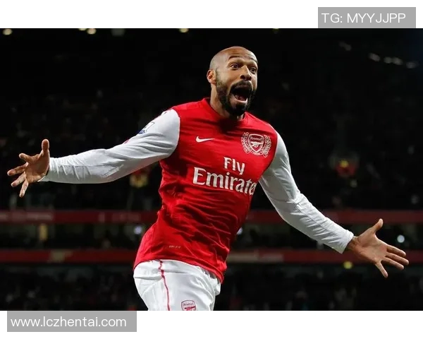 足球巨星们的告别演讲回顾与感悟:荣耀与泪水交织的最后时刻